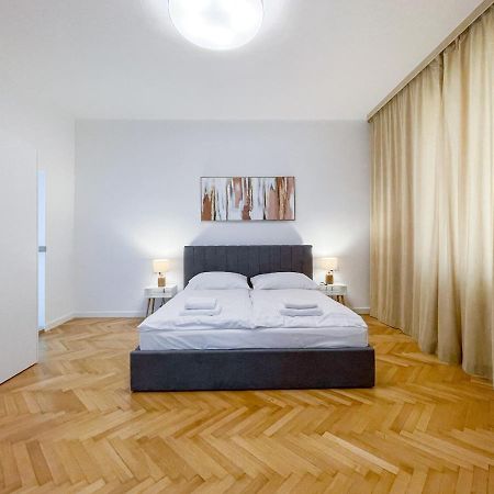 Elysian Apartment Pressburg Exterior foto