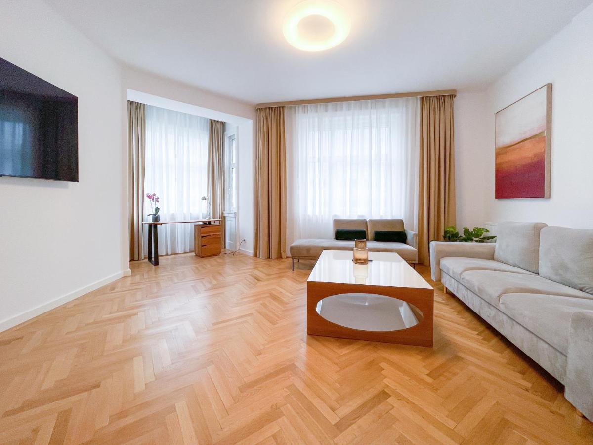 Elysian Apartment Pressburg Exterior foto